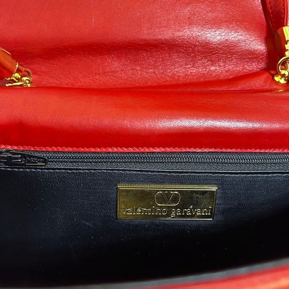 Valentino Garavani Vintage Red Leather Suede Whipstitch Luxury Saddle Bag - Picture 5 of 16